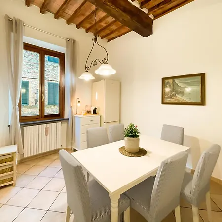 Da Vinci Entire Space In The Heart Of Tuscany Apartamento *