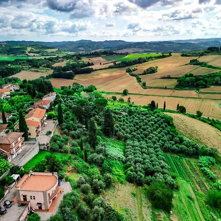 Da Vinci Entire Space In The Heart Of Tuscany